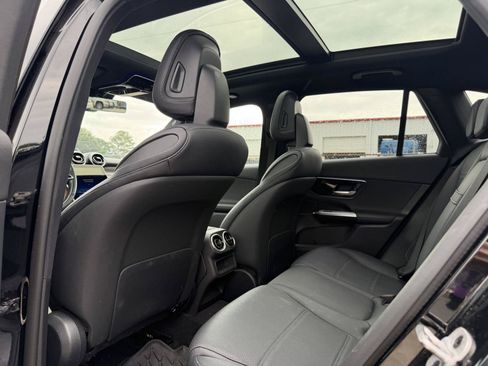 Certified 2025 Mercedes-Benz GLC 300 4MATIC image 17