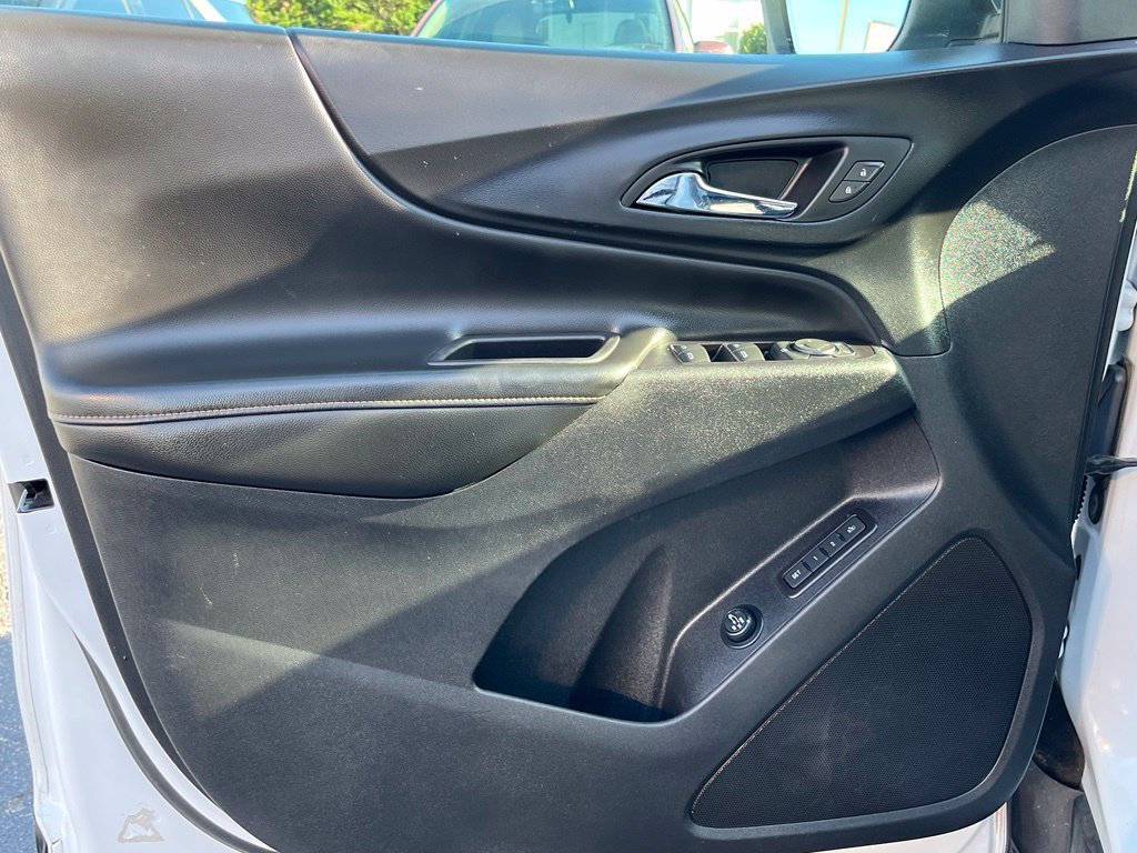 Used 2018 Chevrolet Equinox Premier AWD/4WD image 15