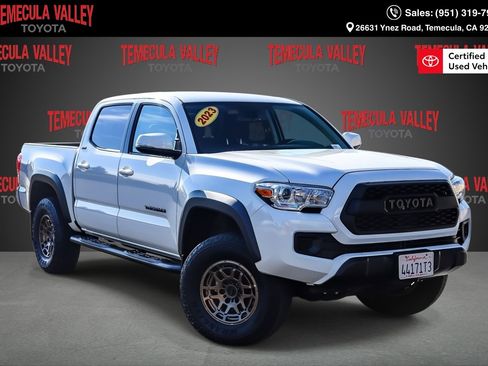 Certified 2023 Toyota Tacoma 4x4 Double Cab image 1