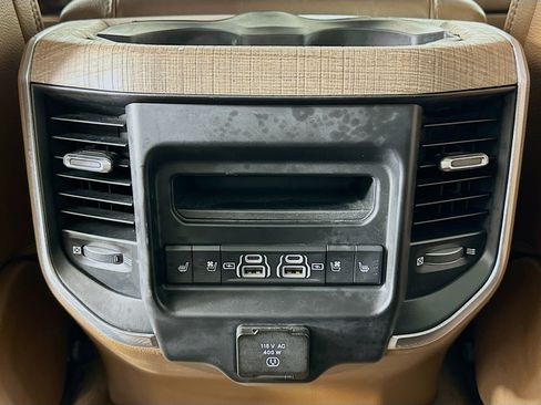 Used 2022 RAM 1500 Limited AWD/4WD image 27