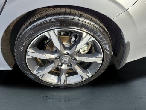 Certified 2025 Honda Civic Sport Touring image 11