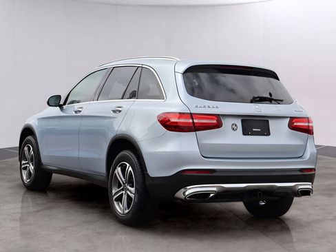 Used 2018 Mercedes-Benz GLC 300 4MATIC image 5