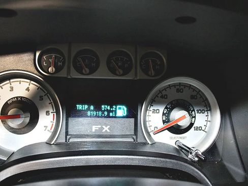 Used 2010 Ford F150 Lariat image 15