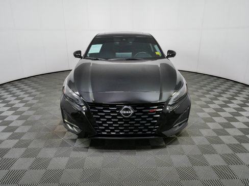 Used 2024 Nissan Altima 2.0 SR FWD image 34