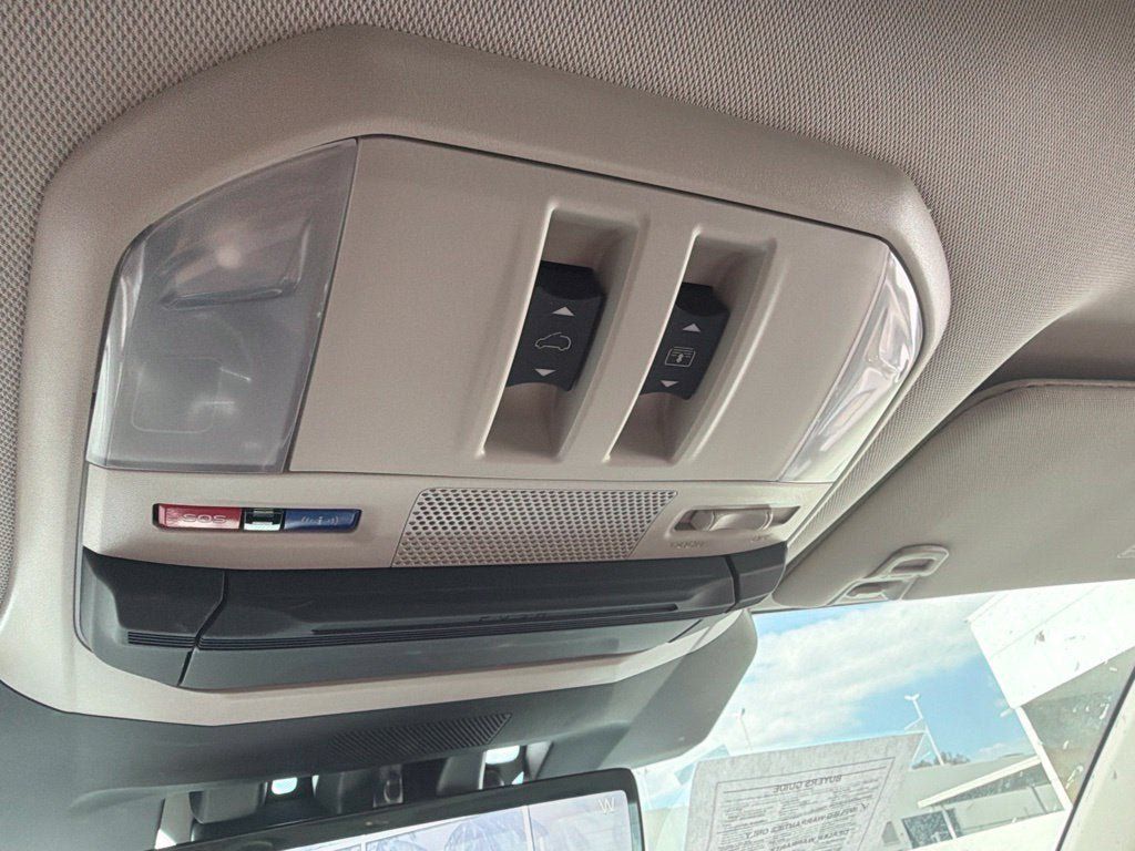 Used 2023 Subaru Ascent Touring AWD/4WD image 18