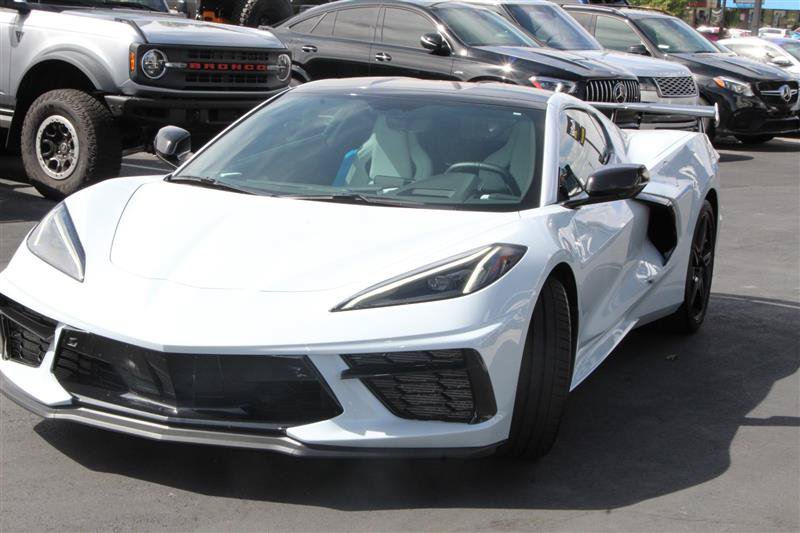 Used 2022 Chevrolet Corvette Stingray Preferred Cpe w/ Z51 Performance Package RWD image 5