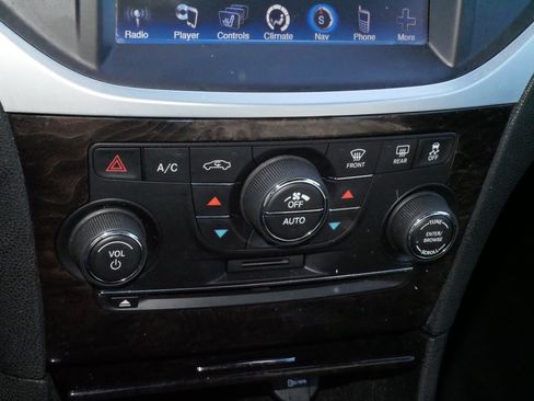 Used 2013 Chrysler 300 C w/ Light Group image 23