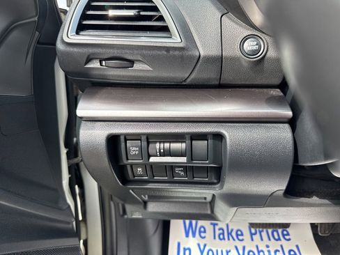 Used 2018 Subaru Crosstrek 2.0i Limited image 14