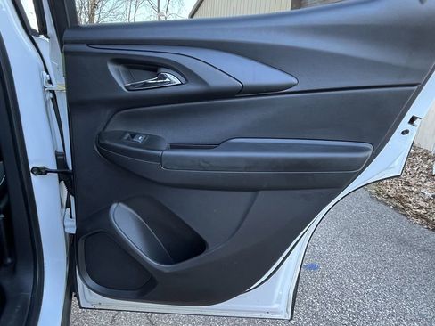 Used 2023 Chevrolet TrailBlazer LT w/ Convenience Package image 19