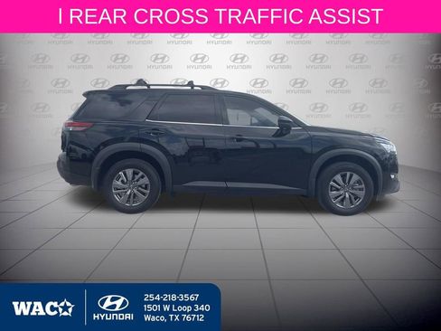 Used 2024 Nissan Pathfinder SV w/ Lighting Package (N92) image 15