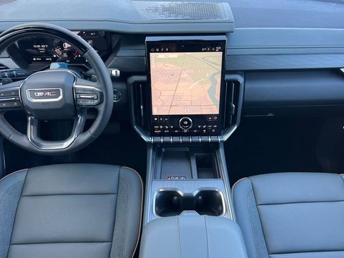 New 2026 GMC Acadia AT4 w/ Super Cruise Package AWD/4WD image 10