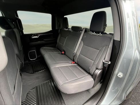 Used 2023 Chevrolet Silverado 1500 LT image 15