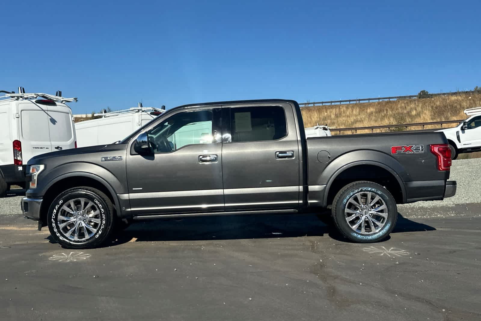 Used 2015 Ford F150 Lariat w/ Equipment Group 502A Luxury AWD/4WD image 7