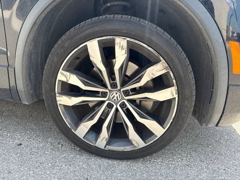 Used 2020 Volkswagen Tiguan SEL Premium R-Line AWD/4WD image 4
