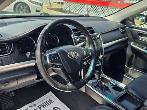 Used 2016 Toyota Camry SE FWD image 12