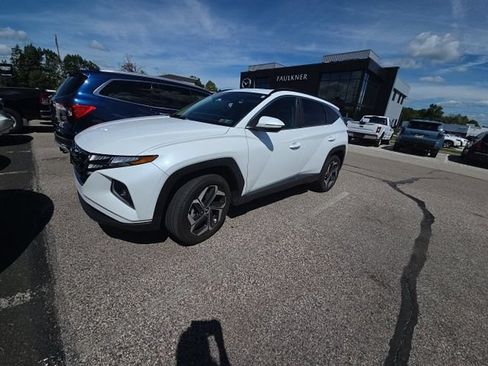 Used 2022 Hyundai Tucson SEL w/ Convenience Package AWD/4WD image 3