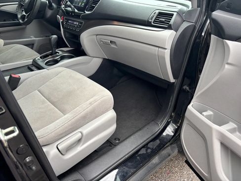 Used 2020 Honda Pilot EX image 22