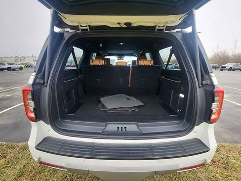 Used 2023 Ford Expedition Max Platinum image 22