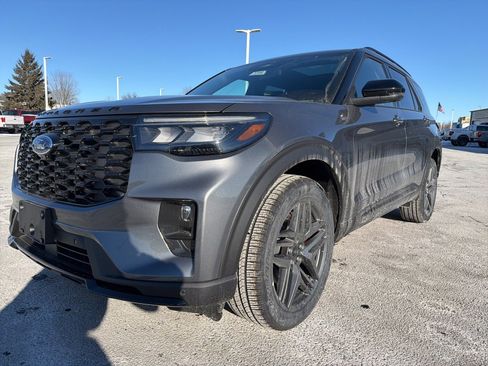 New 2026 Ford Explorer ST-Line w/ ST-Line Street Pack image 10