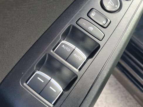 Used 2023 Honda Civic LX image 19