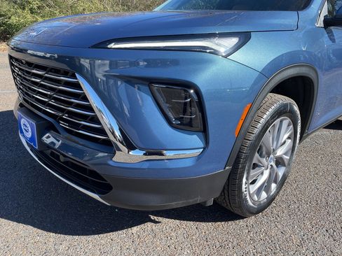 New 2026 Buick Enclave Preferred w/ Power Package image 9