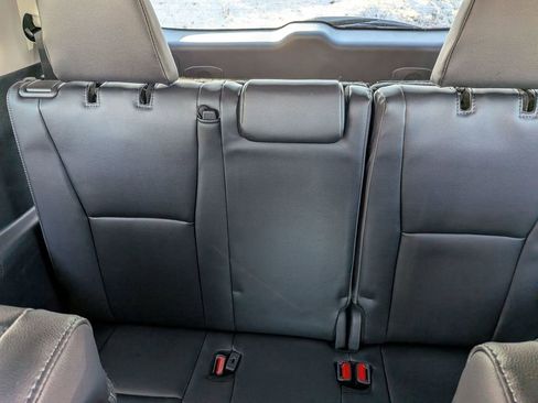 New 2026 Toyota Highlander Platinum AWD/4WD image 19