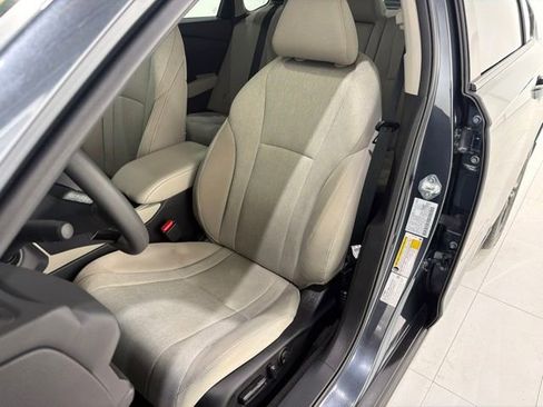 Used 2025 Honda Accord SE image 12