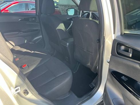 Used 2024 Mitsubishi Eclipse Cross LE AWD/4WD image 33