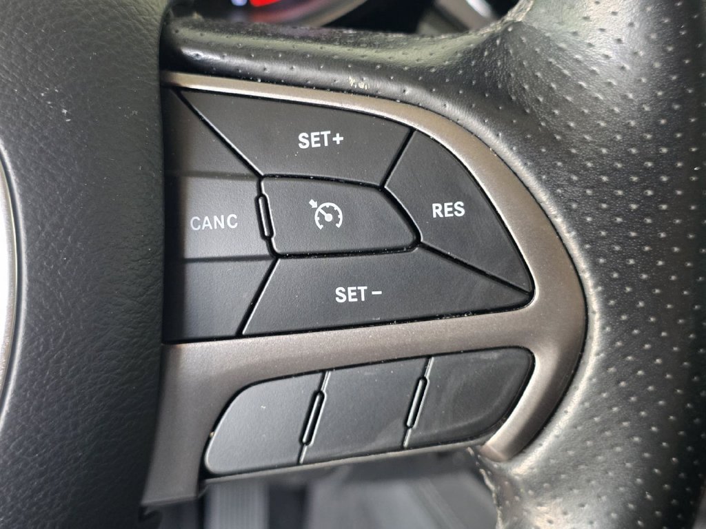 Used 2021 Dodge Durango SXT AWD/4WD image 24