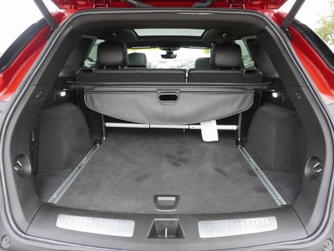 Used 2021 Cadillac XT5 Premium Luxury image 28