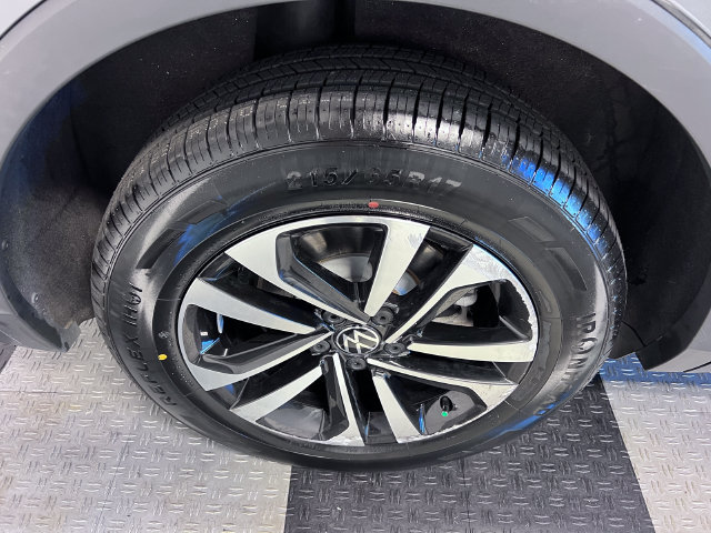 Certified 2023 Volkswagen Tiguan S FWD image 14