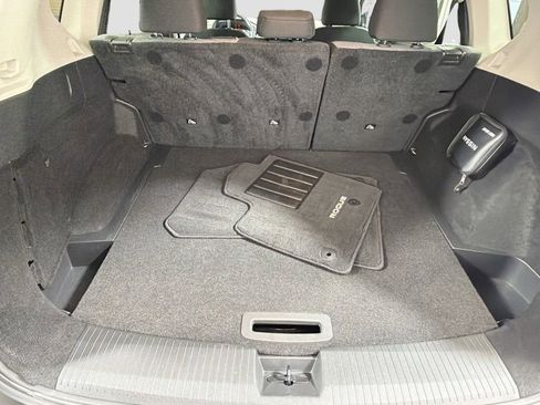 Used 2023 Nissan Rogue SV AWD/4WD image 27