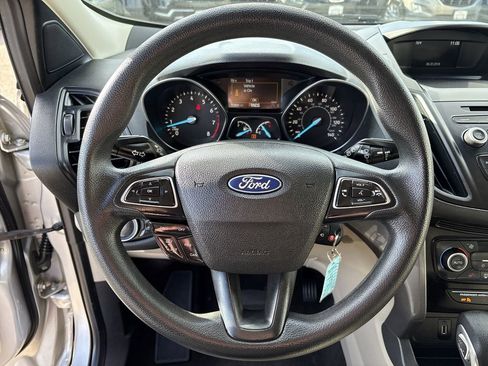 Used 2018 Ford Escape SE image 11