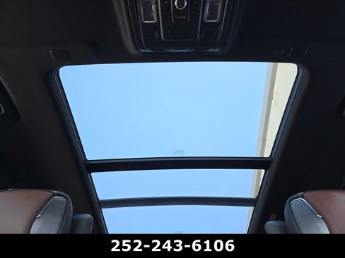 Used 2024 GMC Yukon Denali Ultimate AWD/4WD image 14