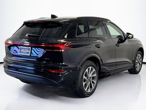 New 2027 Audi Q6 e-tron Premium image 5