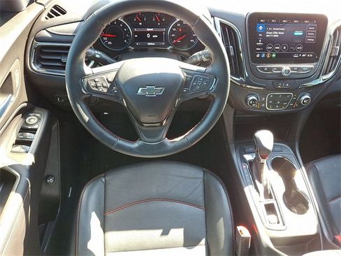 Certified 2024 Chevrolet Equinox RS w/ RS Leather Package image 11