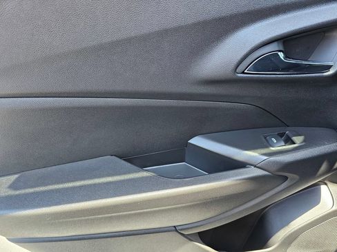 New 2026 Chevrolet Trax RS w/ Sunroof Package FWD image 15