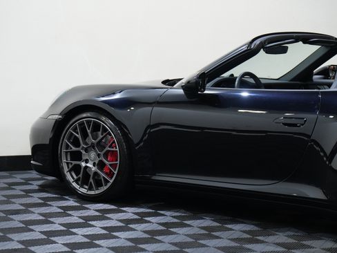 Used 2021 Porsche 911 Carrera S RWD image 21