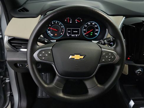 Used 2023 Chevrolet Traverse LS FWD image 14