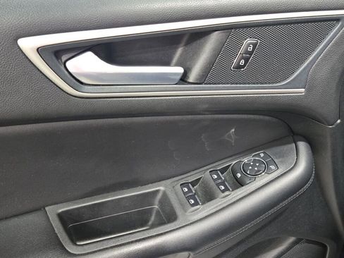 Used 2023 Ford Edge SEL image 21