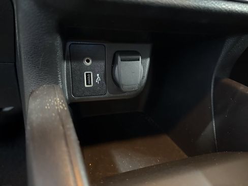 Used 2024 Nissan Versa S FWD image 37