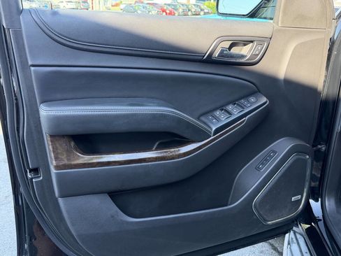 Used 2015 Chevrolet Tahoe LT w/ Luxury Package AWD/4WD image 11