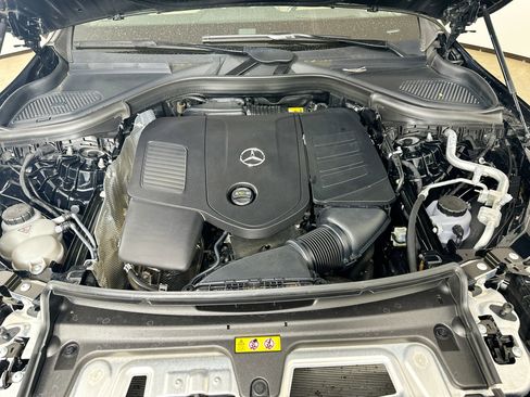 Certified 2024 Mercedes-Benz GLC 300 4MATIC image 37