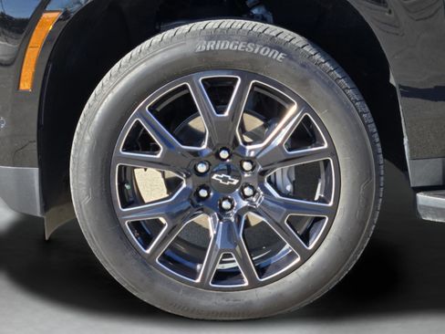 Used 2025 Chevrolet Tahoe RST w/ Comfort Package image 18