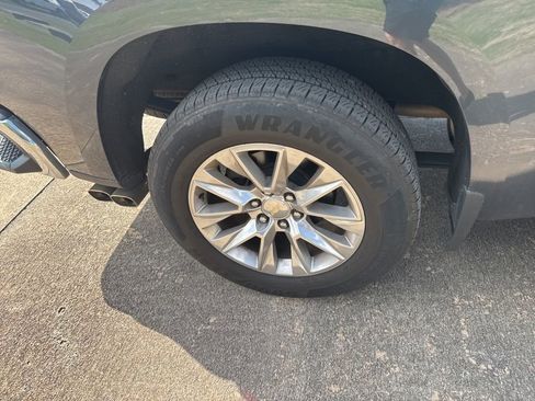 Used 2020 Chevrolet Silverado 1500 LTZ w/ LTZ Premium Package image 34