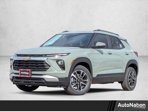 New 2026 Chevrolet TrailBlazer LT FWD image 1