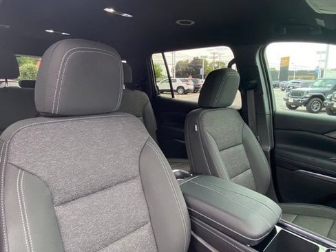 Used 2026 Chevrolet Traverse LT w/ Driver Confidence Package AWD/4WD image 21