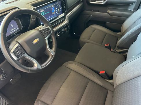 Used 2023 Chevrolet Silverado 1500 LT AWD/4WD image 12