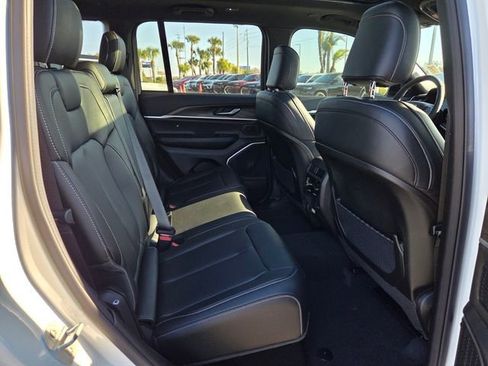 New 2026 Jeep Grand Cherokee Limited image 15