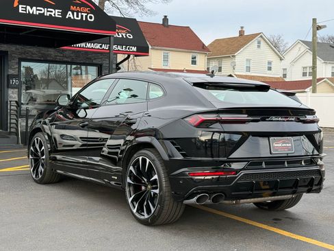 Used 2024 Lamborghini Urus S image 11